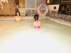 -宁波杭州湾海底温泉
