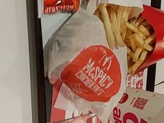 -麦当劳(水坑尾街店)