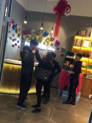 点击看大图 -时尚殿堂明星门店