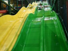 -蒙特利亲子乐园