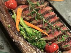 -普朗姆生蚝牛排馆 The Plump Oyster(成都摩方购物中心店)