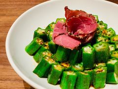 黑椒牛肉拼秋葵-将相和·海鲜蒸饺大连菜