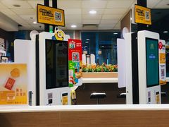 -麦当劳(轻轨曹杨路店)