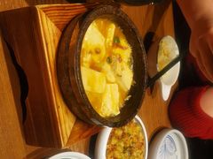 -云海肴·汽锅鸡·云南菜(天山百盛优客店)