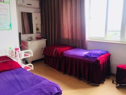 -南京健丽·去眼袋医疗美容机构