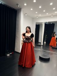 -维纳斯婚纱礼服租赁馆