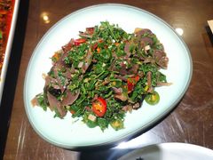 -东口码头·烧鸽子·鱼头泡饼·地方菜(金鹰悦城店)