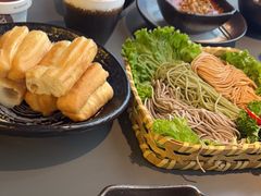 -湊湊火锅·茶憩(南京万象天地店)