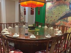 包厢-那家老院子东北菜·饺子·小鸡炖蘑菇(艳华街店)