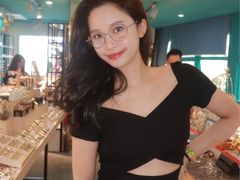 -Trend1881视光·蔡司视觉(领展广场店)