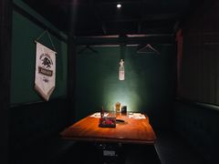 卡座-肉魁屋·烧肉·烧鸟·酒场(高新店)