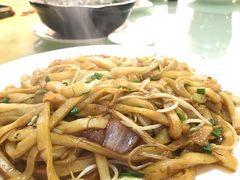 -口衣记鸡饭店