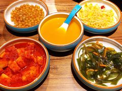 -明洞阿姨·韩式酱蟹烤肉·创意料理(三元桥店)