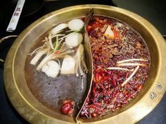 -沸炉重庆老火锅(军事博物馆店)