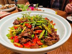 -老滇山寨•云南特色菜•地方菜•民族风情歌舞表演(金碧店)