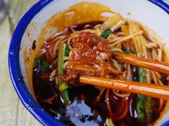 盅盅排骨面-山城盅盅面
