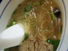 牛肉粉丝汤-鑫震源·苏式大虾生煎(山塘街店)