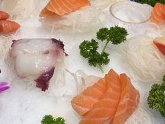 -青瓦餐厅·生鱼片·韩园烤肉(西塔店)