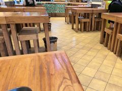 -云阿蛮云南生烫牛肉米线(奉贤路店)