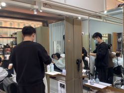 -苑苑发型设计