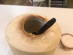 -志龙皇冠吃货椰子铺