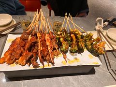-威记烧嘢·南宁烧烤·超级生牛(绿地店)
