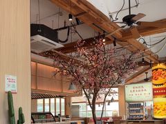 -蜜桃餐厅·伴山(湖滨商业街店)