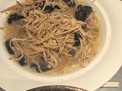 -吴越荣记苏州菜·松鼠桂鱼100%活鱼现做(斜塘老街店)