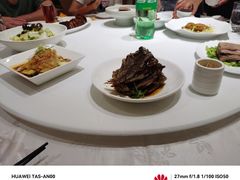 -品悦酒店(三林古镇店)