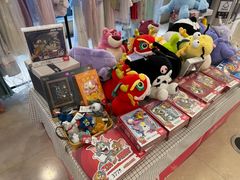 -新华书店(泉城路店)