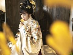 -九月鹰飞汉服摄影工作室