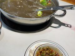 -乡土黄·鲜牛肉火锅·小龙虾(兴业街店)