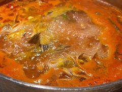 -野山舂·贵州现舂酸汤牛肉(民生路店)
