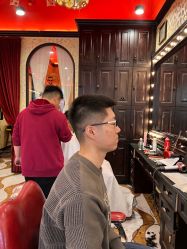 -东方先生国潮男士理发馆