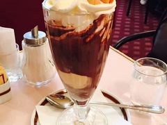 -Cafe Sacher(WIEN)