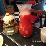 额 到了茶，慢慢看~点了蟹~比较安静