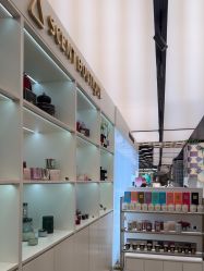 -SCENT BOUTIQUE