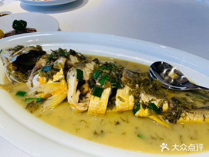 信园葱油蒸黄鱼图片