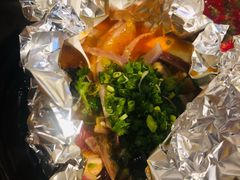 烤脑花必须点-何师烧烤·香辣蟹·川菜·30年老品牌(太古里旗舰店)