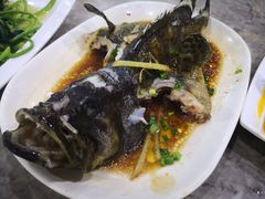 -四川小胡子海鲜(丁村万人海鲜广场店)