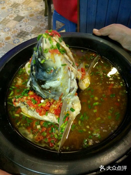 老味道湘菜湖南剁椒鱼头图片