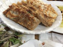 -溢心园香河肉饼总店