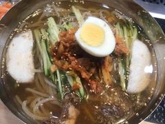 -臻牛烤肉