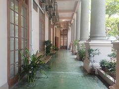 -香港大学