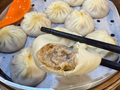 蟹黄小笼-大龙汤包