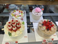 -花花卷卷·鲜食蛋糕(静安久光百货店)