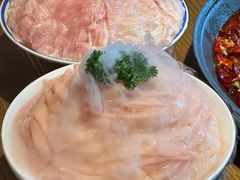 -鹿鸣山草本茶香火锅(园西路店)