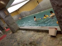 -绿岛汤泉韩式休闲会所