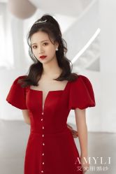 -艾米丽婚纱礼服