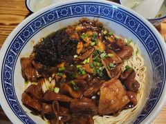 -沪西老弄堂面馆(定西路店)